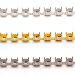 Puede incluir: Tres filas de cadena de metal plateado, dorado y plateado con engastes redondos para diamantes de imitación. La cadena está diseñada para la elaboración de joyas.