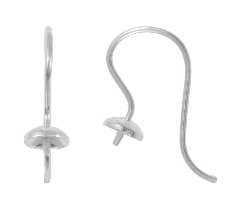 Orecchini D'argento Con Le Gemme Su Fondo Bianco Immagine Stock - Foto 3