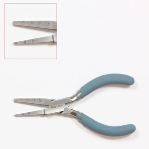 Pinces à boucler pour fils métalliques LoopRite™ BeadSmith® LoopRite™ à nez carré ou rond, marquées de 2 à 8 mm pour créer des anneaux, des fermoirs, des spires, des coudes Square Nose Pliers