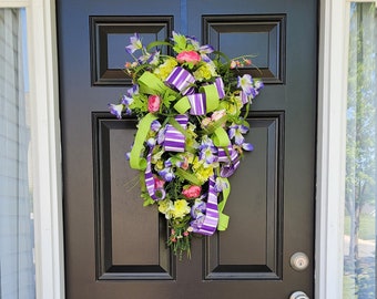 Springtime Hydrangea Wreath Swag, Pink Ranunculus Teardrop Swag, Spring Mother's Day Swag, Purple and Green Front Door Porch Decor