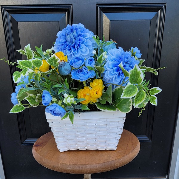 Spring Blue Dahlia and Ranunculus Chipwood Basket Arrangement, Kitchen Table Accent Piece, Front Porch Table Decorations, Summer Greenery
