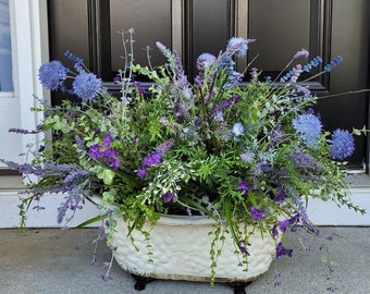 Purple Wildflower Farmhouse Bathtub Arrangement, Vintage Bathtub Centerpiece, Purple Bathroom Decor, Spring Floral Cottage Arrangement