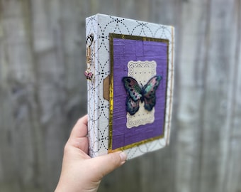 Diario de tela con mariposas hecho a mano: cuaderno con temática de mariposas, bolsillos, bolígrafo, bloc de notas y pegatinas. Un diario de recuerdo hecho por artistas.