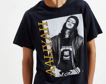 AALIYAH - Unisex T-Shirt