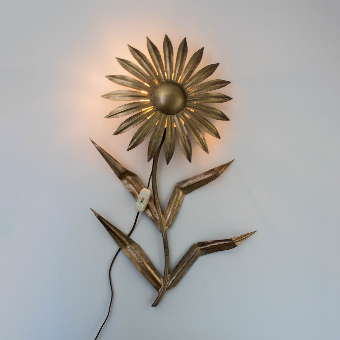 A Vintage Flower Wall Lamp Etsy