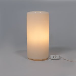 A Mid Century Glass Table Lamp by Alfredo Barbini For Murano Italy.