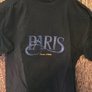 Vintage 1980s Travel T-shirt Paris embroidered