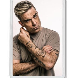 Robbie Williams (Take That) Fridge Magnet (70 x 45mm) *Great Gift*