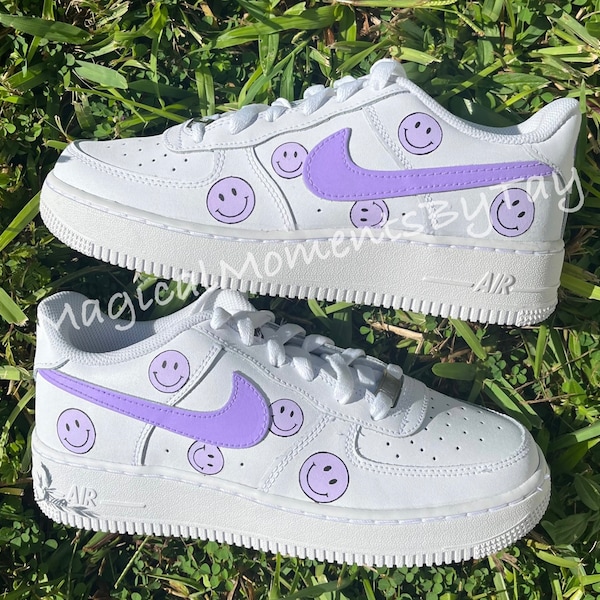 smiley face nike air force 1