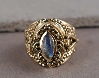 Poison Ring, Natural Labradorite Poisoner Ring, Poison Ring, Compartment Ring, Locket Ring, Labradorite Ring