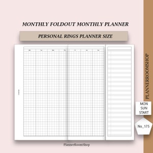 Könnte beinhalten: Ein weißer monatlicher Faltplaner-Einsatz für persönliche Ringe. Der Planer hat ein Raster für jeden Wochentag, mit einem Notizbereich. Der Text "MONTHLY FOLDOUT MONTHLY PLANNER" und "PERSONAL RINGS PLANNER SIZE" stehen oben.