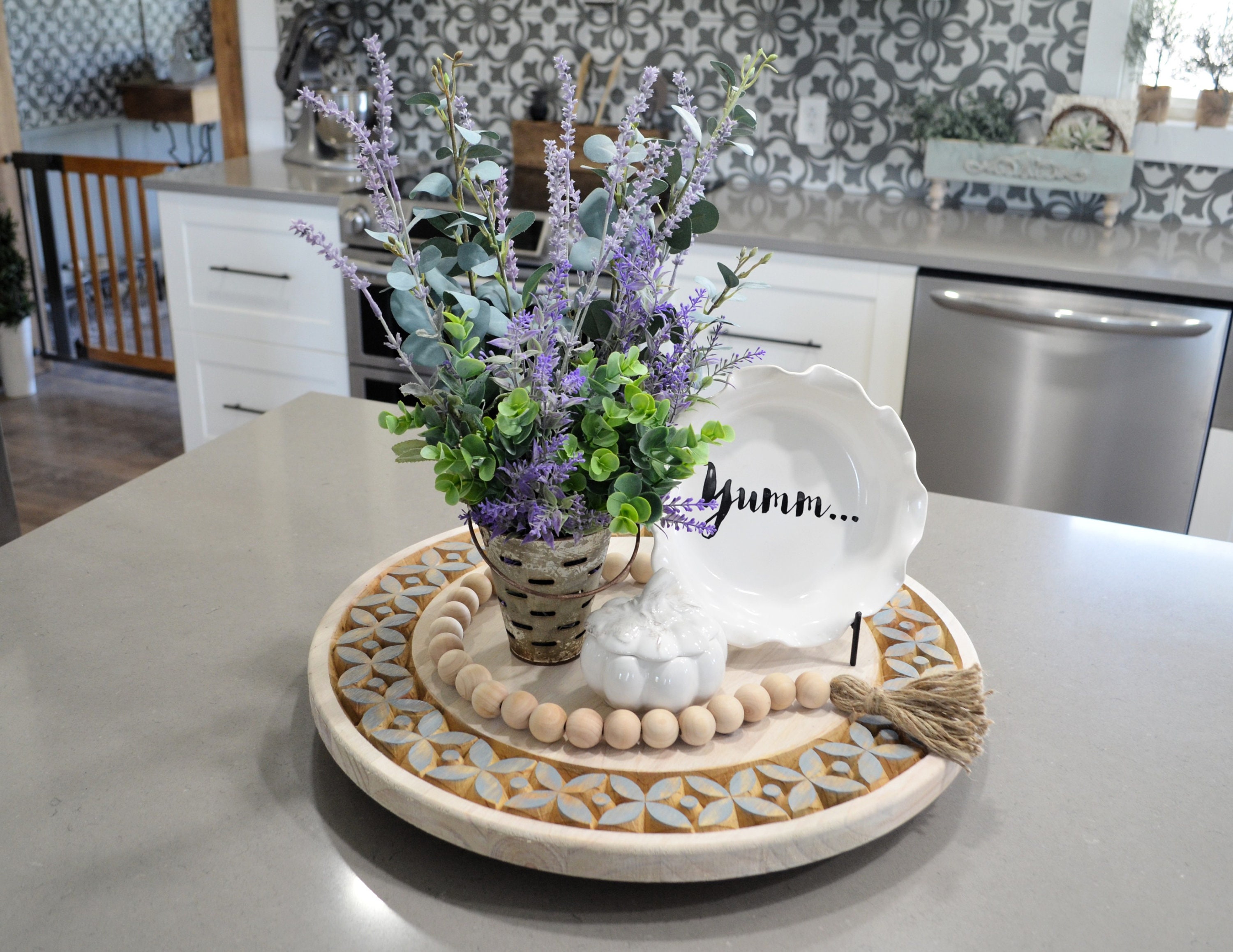 Gravierte Faule Susan... Bauernhaus Holz Tablett... Serving | Etsy