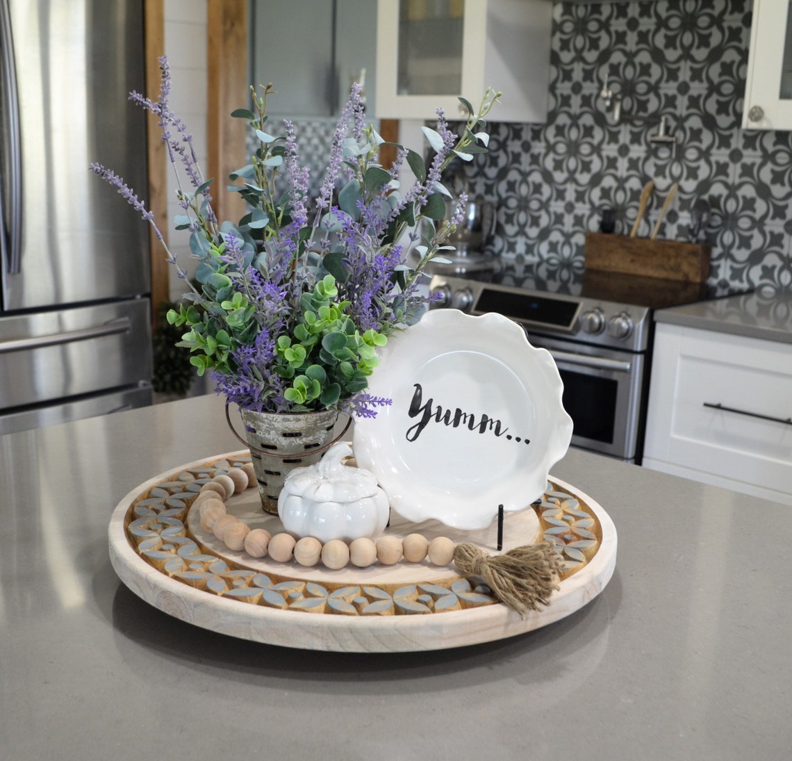 Gravierte Faule Susan... Bauernhaus Holz Tablett... Serving | Etsy