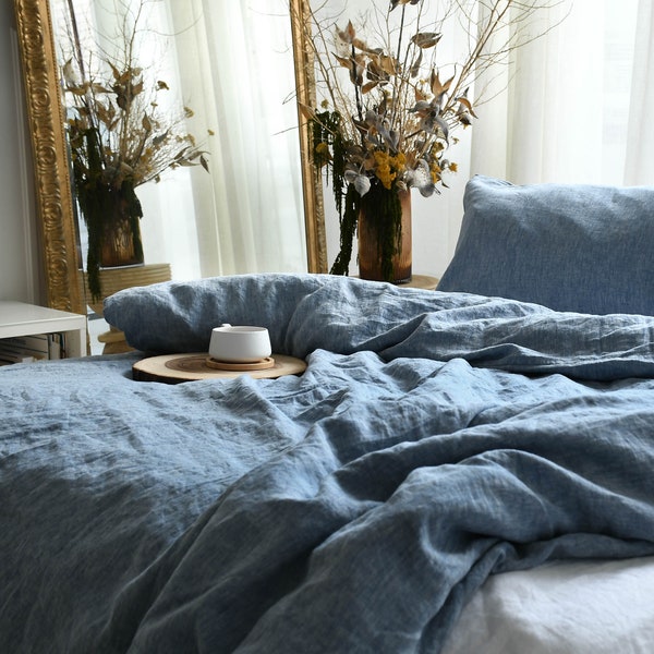 Linen Duvet Set in Blue Melange. Includes Duvet Cover and Two Pillow Cases. Stone washed linen bedding.