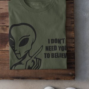ALIEN STATEMENT T-SHIRT / Sci-Fi, Ufo, X-Files Fan, Aliens Shirt