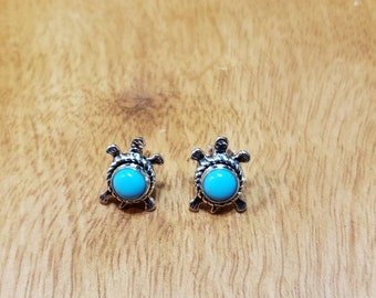 Small Turquoise Turtle Earring/Sterling Silver 925/Handmade Jewelry Post Earrings