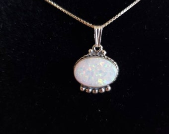 Fire Opal Pendant/Unique Pendant /Sterling Silver 925/Opal Necklace/Statement Necklace/Opal Pendant
