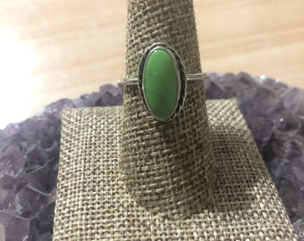 Green Stone Rings/Oval Stone Rings/Sterling Silver/Green Agate Rings/Handmade Jewelry/Bridesmaid Gift