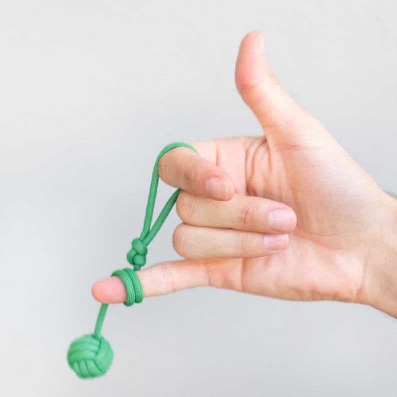picking fidgets
