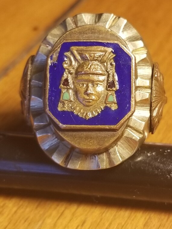 Mexican biker ring from the 1940s