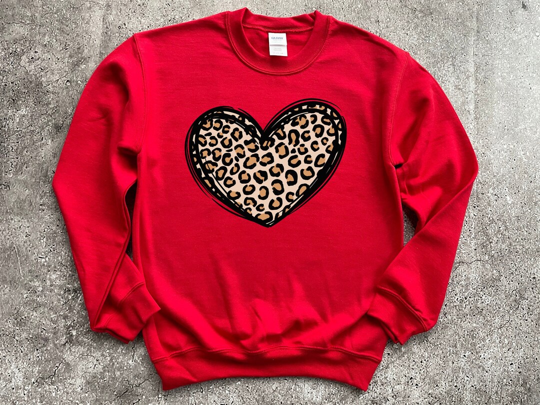 【GRAVER】heart leopard embroidery half-up clip sweatshirt Designer fashion, Seoul-fully created | W Concept