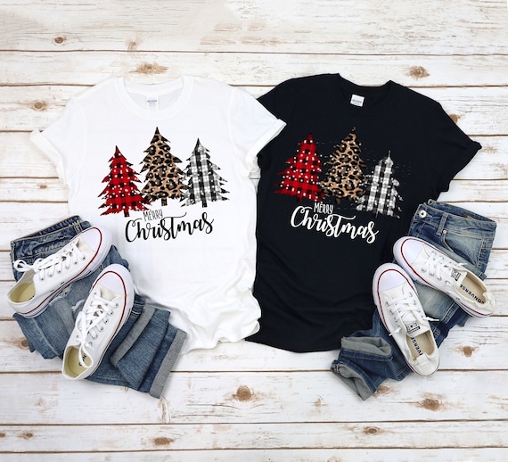 Women's Leopard Print Merry Christmas Shirt - Holiday Graphic Tee With Short Sleeves (Dark Grey)
