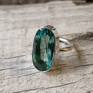Handmade Oval Aquamarine Ring: 925 Sterling Silver Band