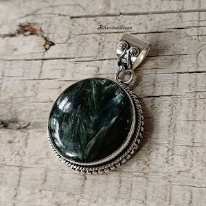Handmade Seraphinite Pendant: Round 925 Sterling Silver Jewelry