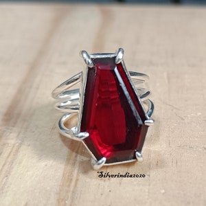 Garnet Coffin Ring: 925 Sterling Silver Gemstone Band