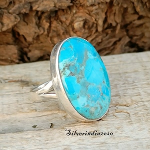 Handmade Oval Mohave Turquoise Ring: 925 Sterling Silver Band