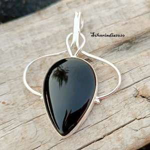 Pear Shape Black Onyx Pendant: 925 Sterling Silver Gemstone