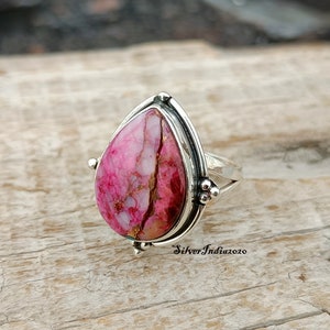 Handmade Pink Oyster Turquoise Ring: 925 Sterling Silver Band