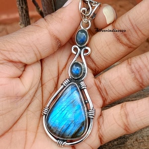 Blue Flash Labradorite Silver Pendant 925 Sterling Silver Pendant Jewelry, Designer Pendant, Handmade Gemstone Gift Jewelry, Women Necklace
