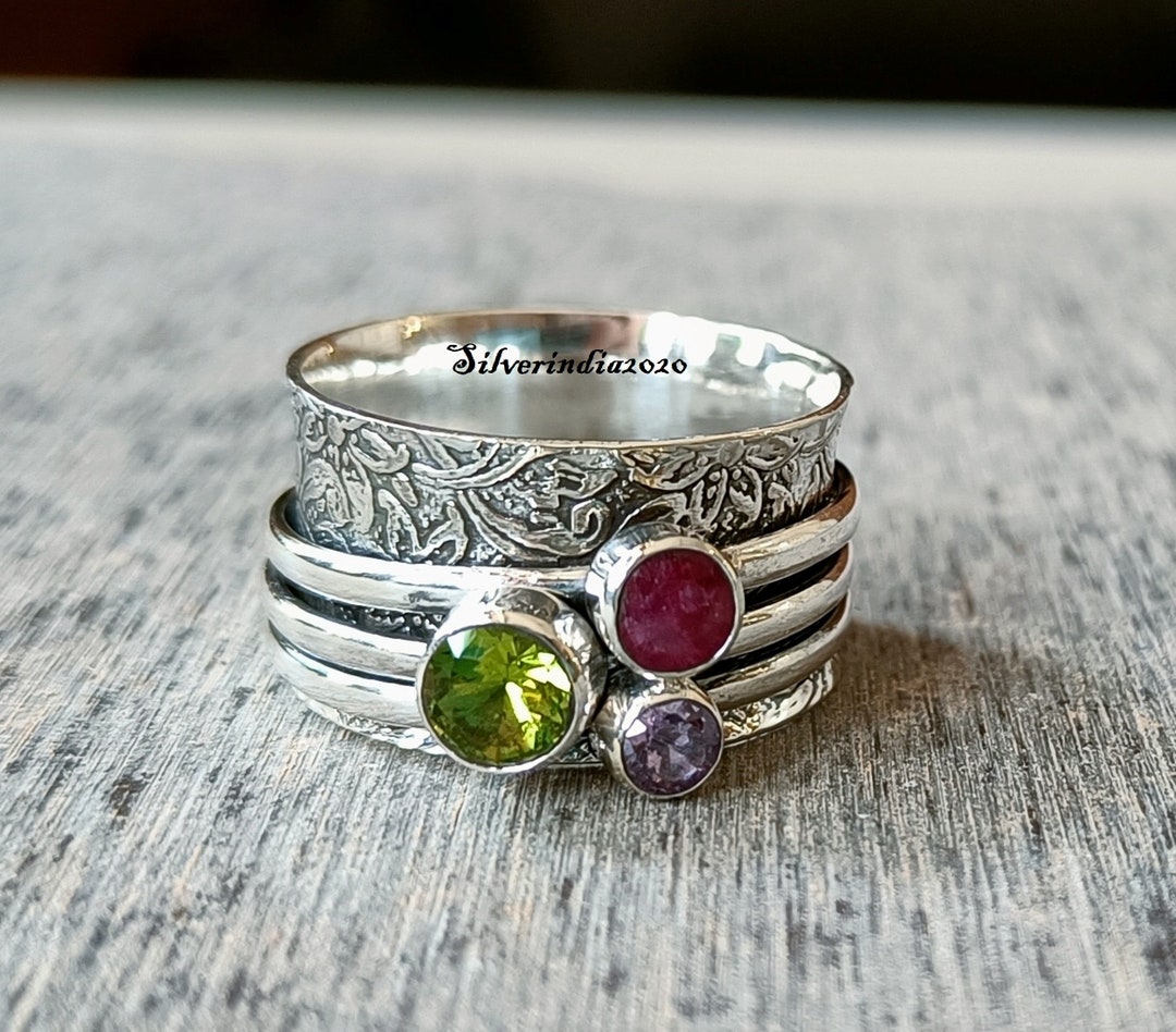 Silver Spinner Ring With Stone