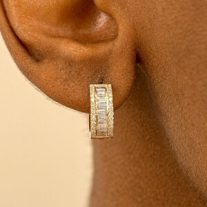 9K Goldgefüllte Huggies Hoops – Quadratisch, Mit Diamantimitation, 17x5 Mm, Ohrringe Damen