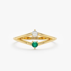 14k Dainty Emerald and Diamond Ring, Minimalist Unique Diamond Ring, Delicate Handmade Ring, Birthstone Jewelry, Birthday Gift Idea, Lorelei