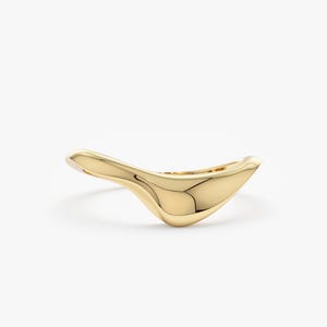 Gold Curved Round Pointed Ring, 10k 14k 18k Solid Gold Wavy Ring, Minimalist Dainty Ring, Asymmetrical Stacking Ring, Knife Edge, Amelie