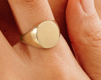 14k Solid Gold Large Signet Ring, Personalized Gold Ring, Initial Ring, Engraved Signet Ring, 14k Gold Pinky Ring, Unique Ring, Melanie