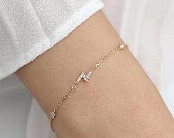 Solid Gold Lightning Bolt Bracelet, 14k Diamond Charm Bracelet, Bezel Diamond Setting, Dainty Bracelet, Bridesmaid Gift, Stacking Bracelet