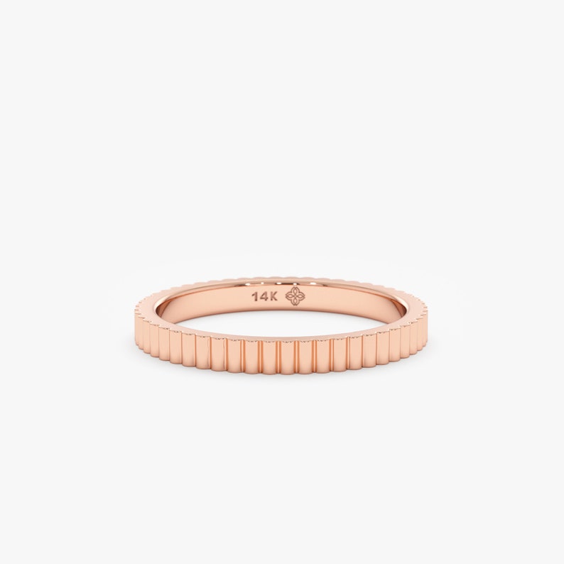 ribbed ring in solid rose gold