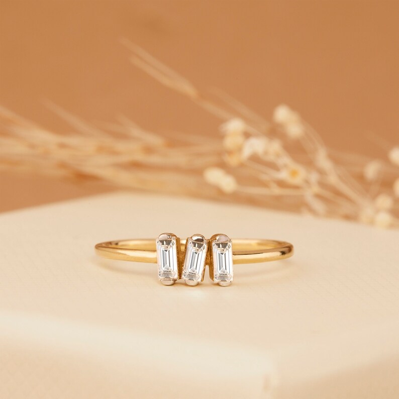 yellow gold natural diamond cluster ring