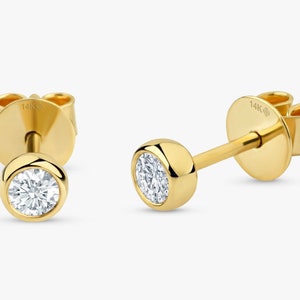 White Sapphire Stud Earrings,14k Solid Gold Stud Earrings, Rose, White, Yellow Gold, Natural Sapphire, 4mm Bezel Stud Earrings, Vienna