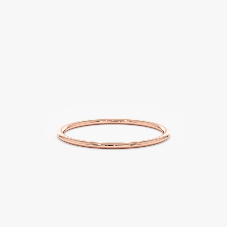 thin rose gold ring