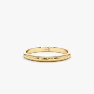 unisex round dome ring in solid gold