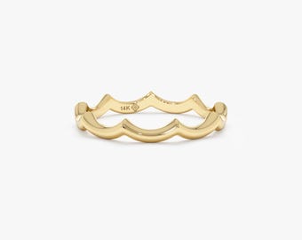 Solid Gold Scalloped Ring, Wave Design, Stackable Band, Terken