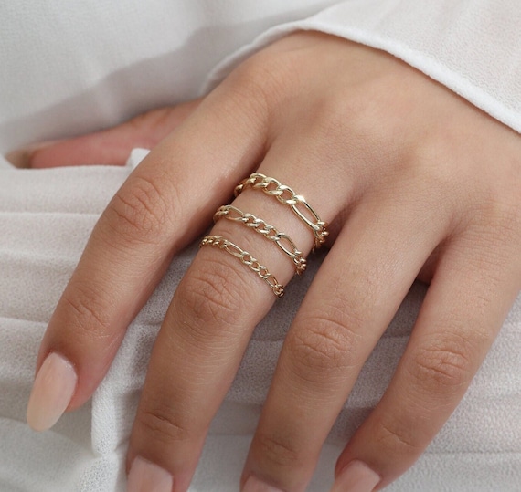 Solid Gold Figaro Chain Ring, 14k Gold Chain Ring, Figaro Ring, Dainty  Stackable Ring, Minimalist Ring, Gift for Her, Suzanne 