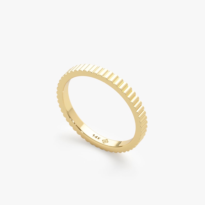 Solid Gold Wedding Band, Fluted Design, Modern Touch, 14k Or 18k, Timeless Dainty Classic Band, Textured Ring, Unique Plain Gold Band, Celia image 2