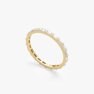 baguette cut eternity band in yellow gold