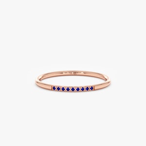 simple blue sapphire ring in rose gold