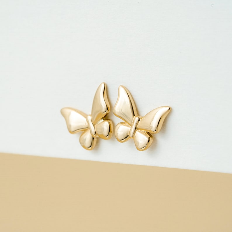 14k butterfly stud